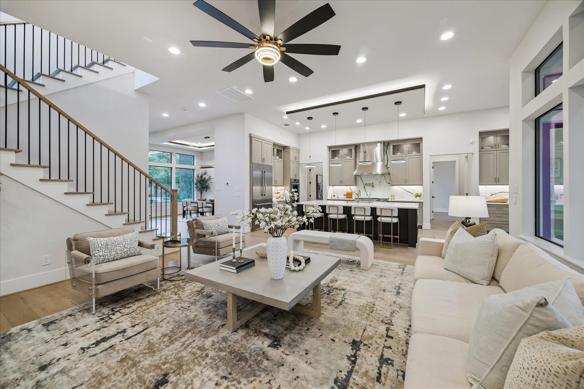 Bellaire, Texas, 77401, United States, 5 Bedrooms Bedrooms, ,8 BathroomsBathrooms,Residential,Active,2036678