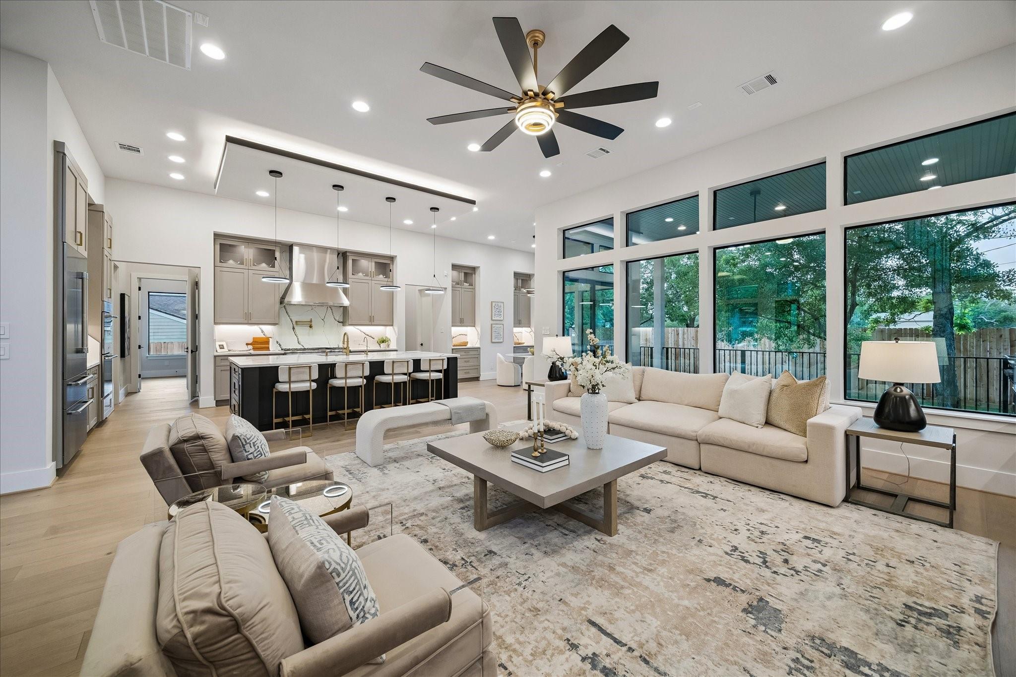 Bellaire, Texas, 77401, United States, 5 Bedrooms Bedrooms, ,8 BathroomsBathrooms,Residential,Active,2036678