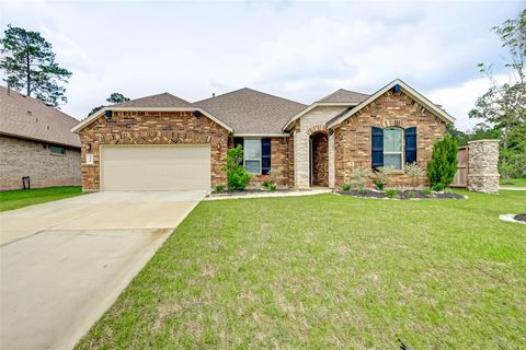 Photo of 14111 Lake Lodge Drive, Conroe, TX 77384 (MLS # 53936341)