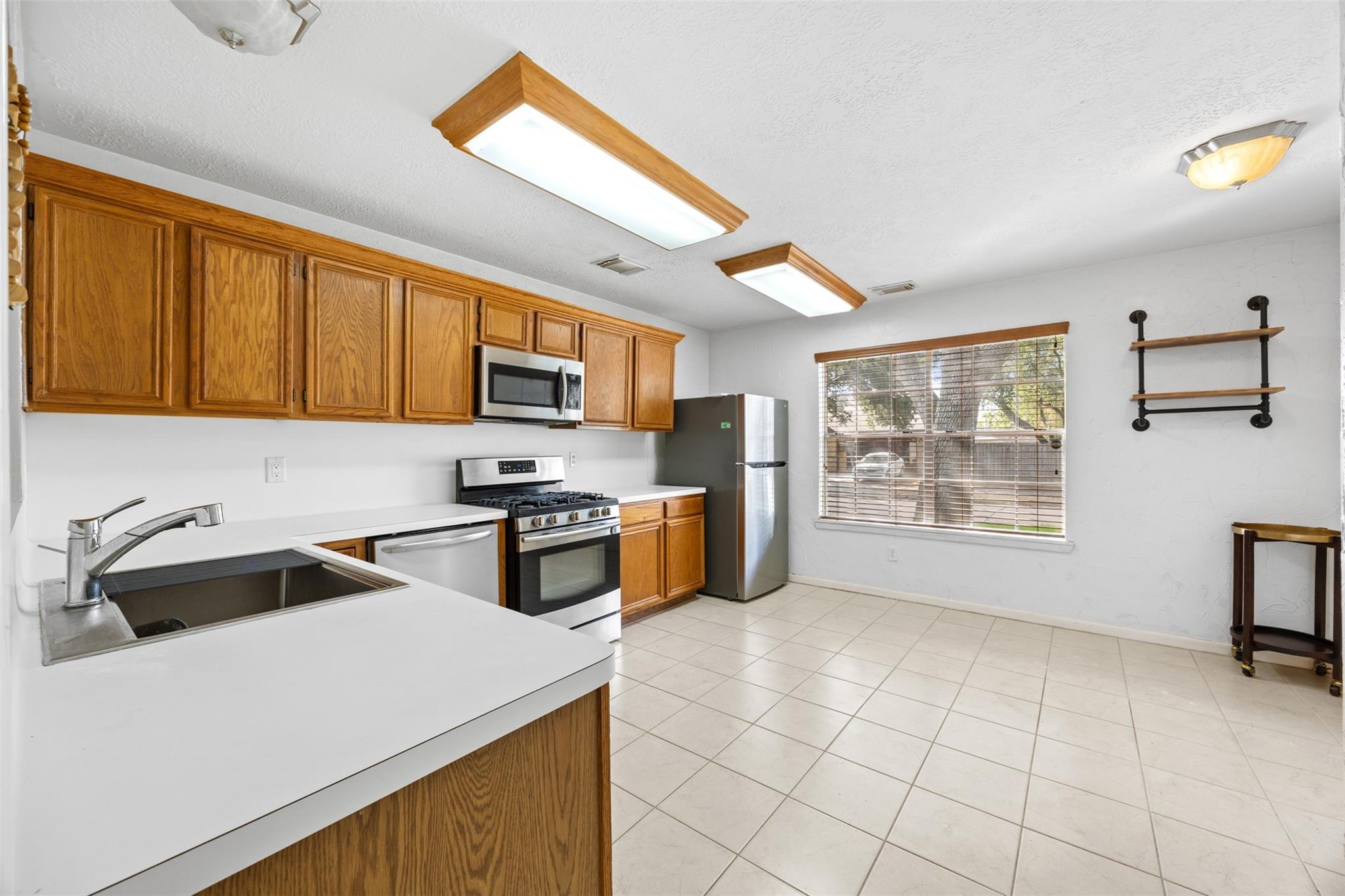 5526 Clarkston Lane