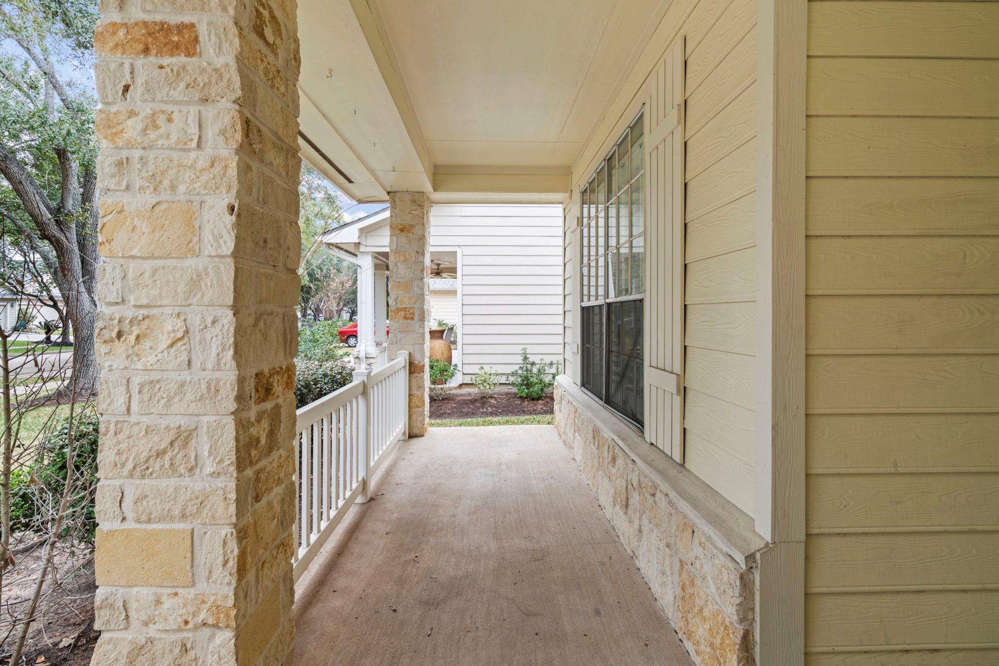 1223 Lexington Green Drive