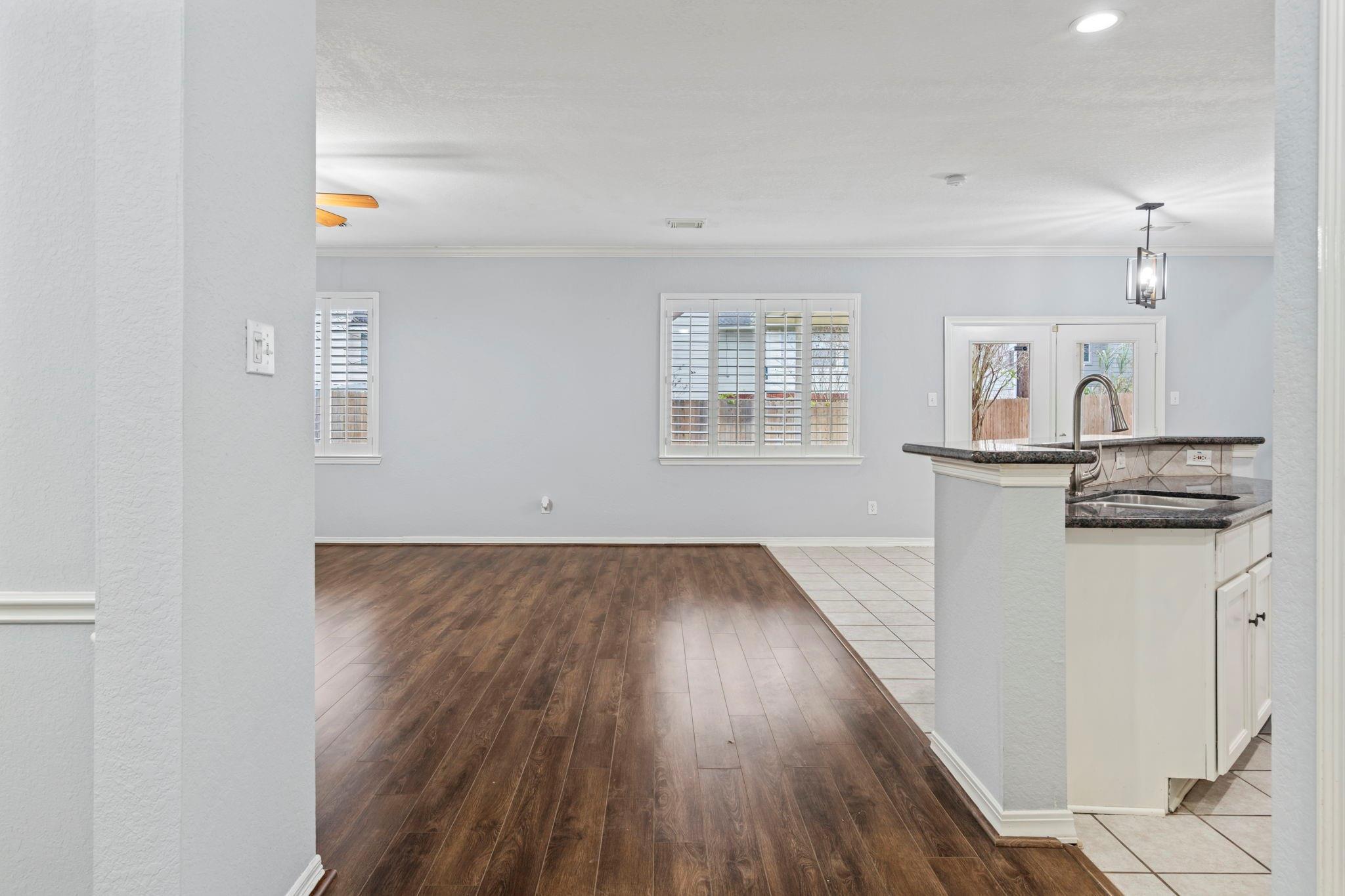 1223 Lexington Green Drive