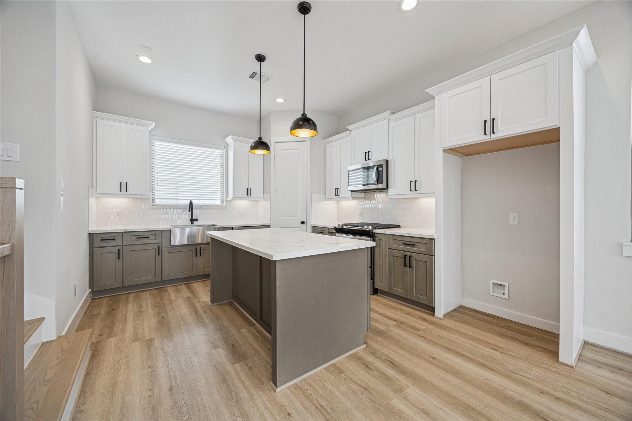 3710 Creekmont Gardens Lane