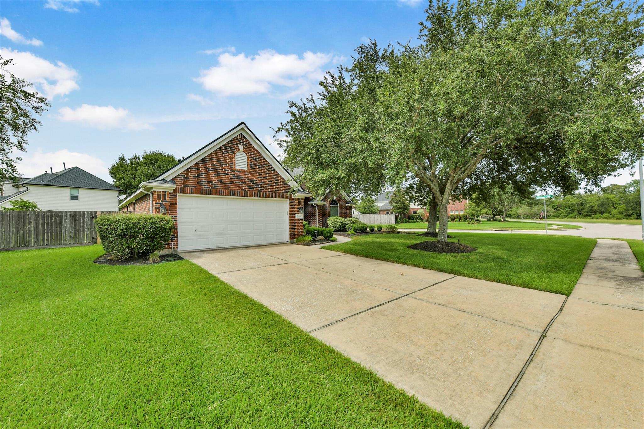 2516 Creeks Edge Drive
