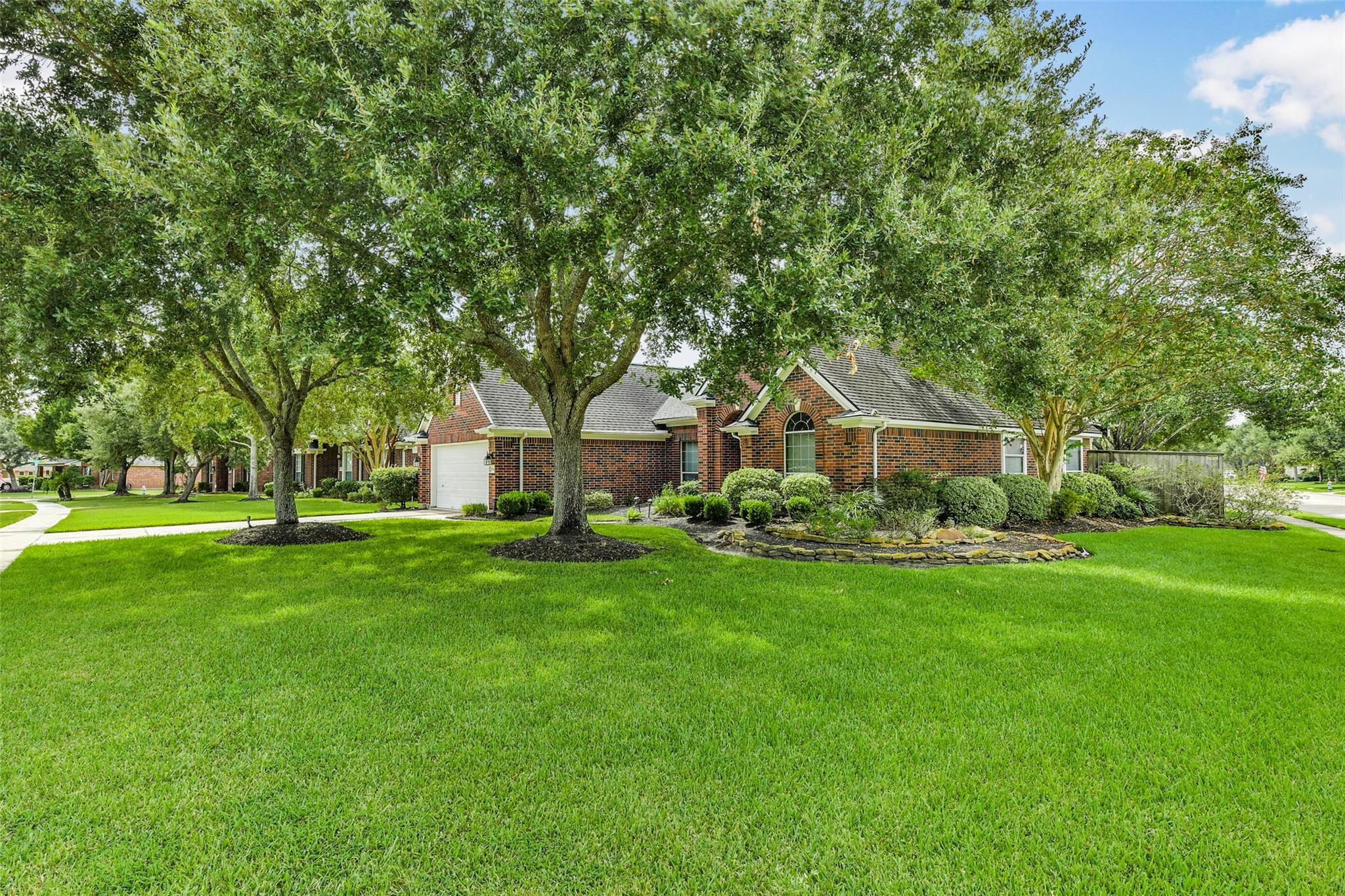 2516 Creeks Edge Drive