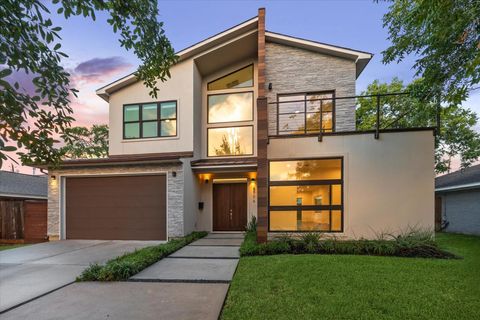 Photo of 2106 Nina Lee Lane, Houston, TX 77018 (MLS # 71201184) Photo of 2106 Nina Lee Lane, Houston, TX 77018 (MLS # 71201184)