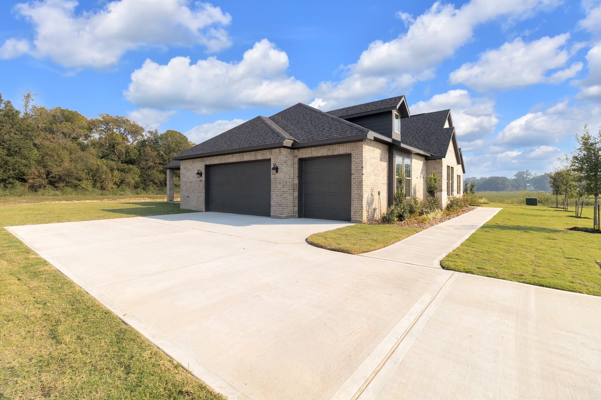 270 Seguin Drive