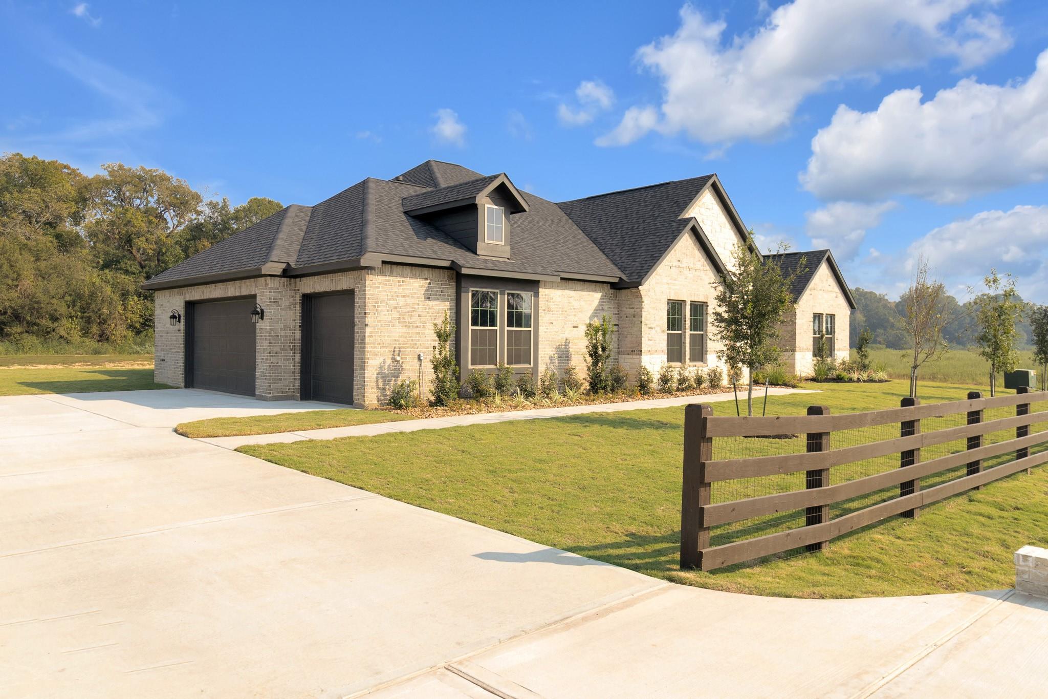 270 Seguin Drive