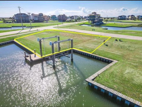 Photo of 1 Marathon, Hitchcock, TX 77563 (MLS # 49107806)