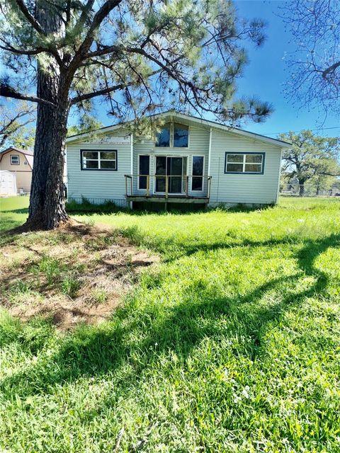 10 Tomahawk Street Huntsville TX 77320