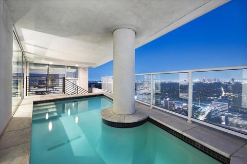 Photo of 4521 San Felipe Street #3202, Houston, TX 77027 (MLS # 98879333)