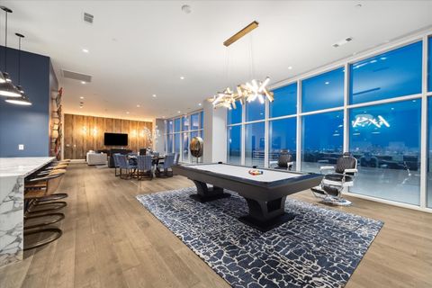 4521 San Felipe Street 3202 Houston TX 77027