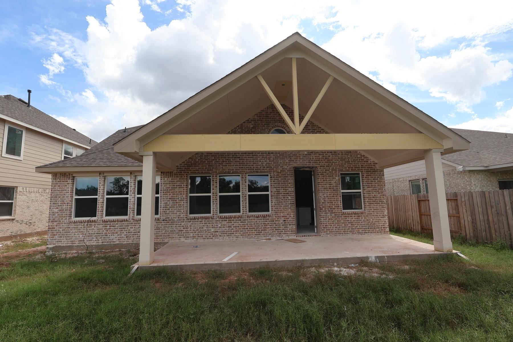 5806 Chamberlain Crossing