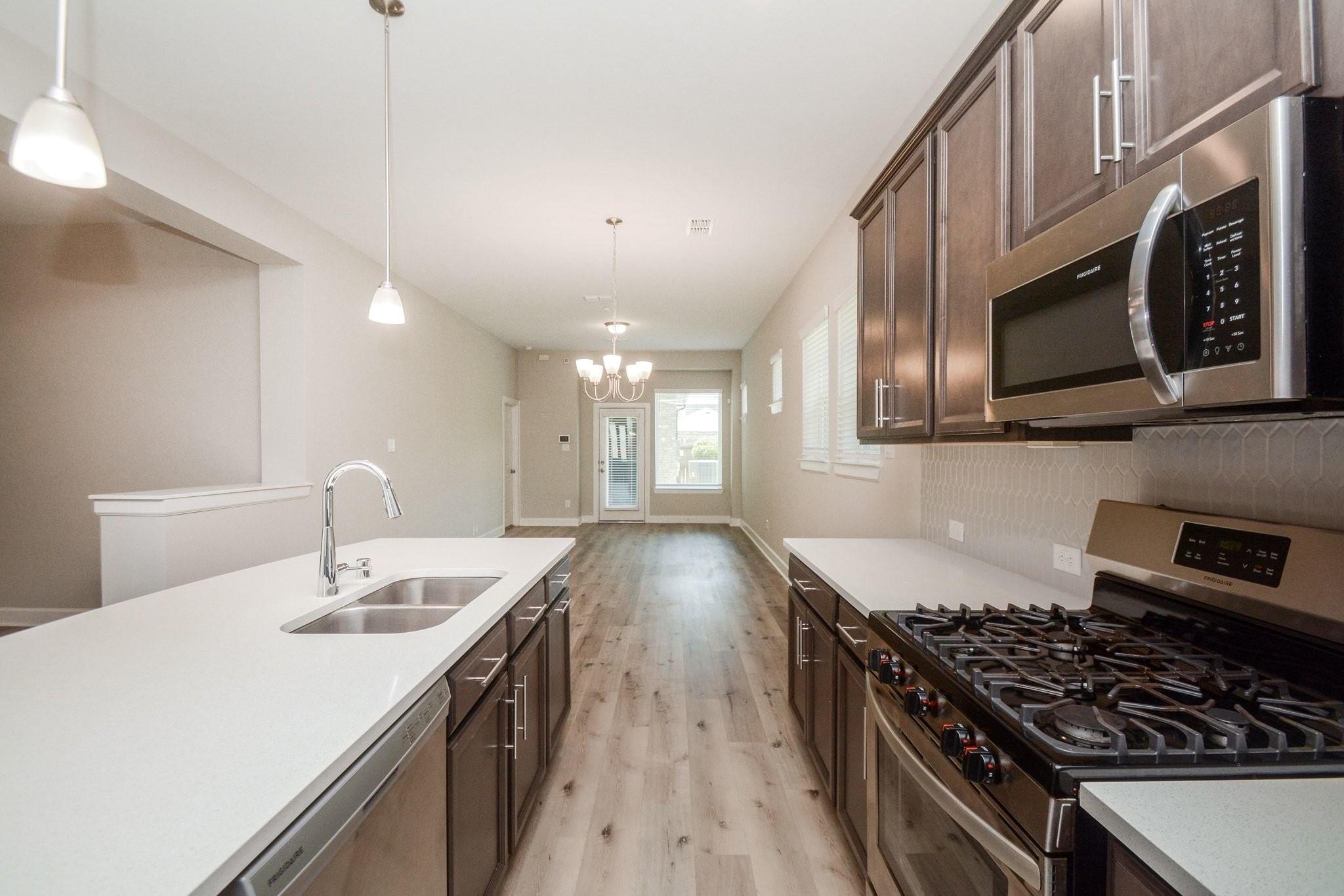 2214 Bridgeport Path Drive