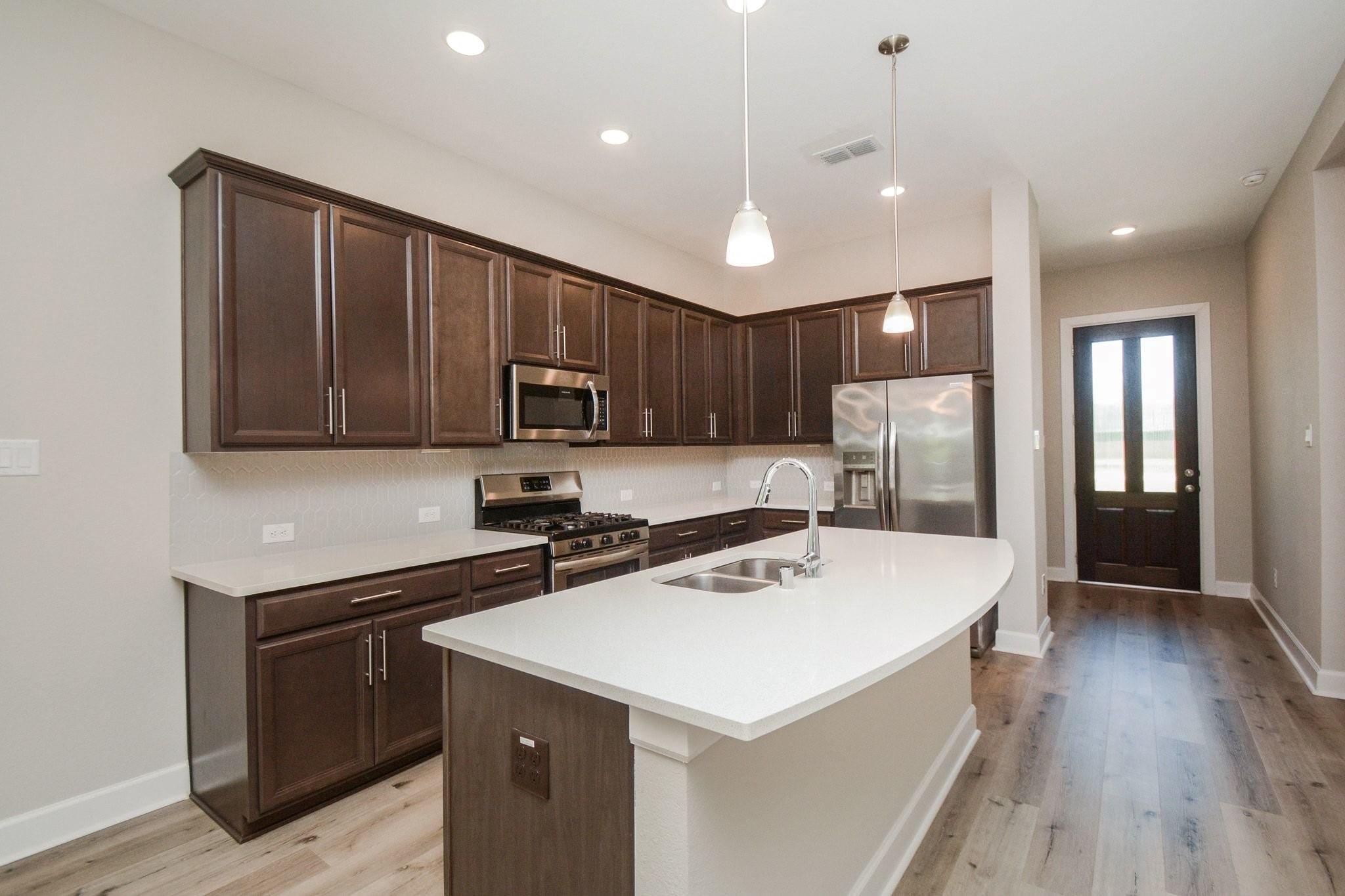 2214 Bridgeport Path Drive
