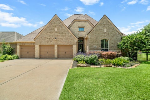 Photo of 32730 Wingfoot Circle, Fulshear, TX 77441 (MLS # 64625358)
