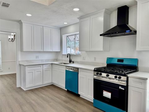 Tiny photo for 12834 Glenwolde Drive, Houston, TX 77099 (MLS # 42688114)