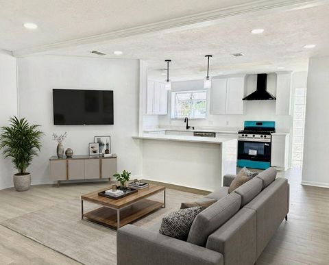 Tiny photo for 12834 Glenwolde Drive, Houston, TX 77099 (MLS # 42688114)