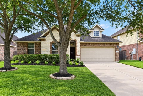 Photo of 2203 Summit Pass Lane, League City, TX 77573 (MLS # 36882325)