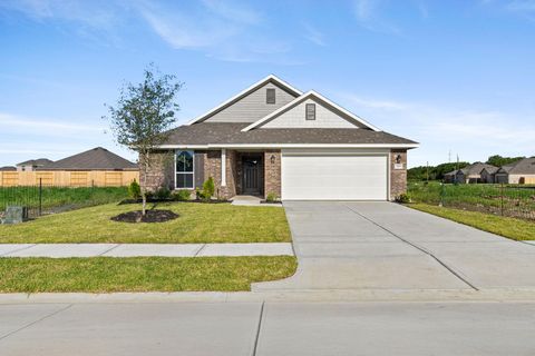 Photo of 2075 W Emerald Lake Trail Circle, Dayton, TX 77535 (MLS # 82220348)