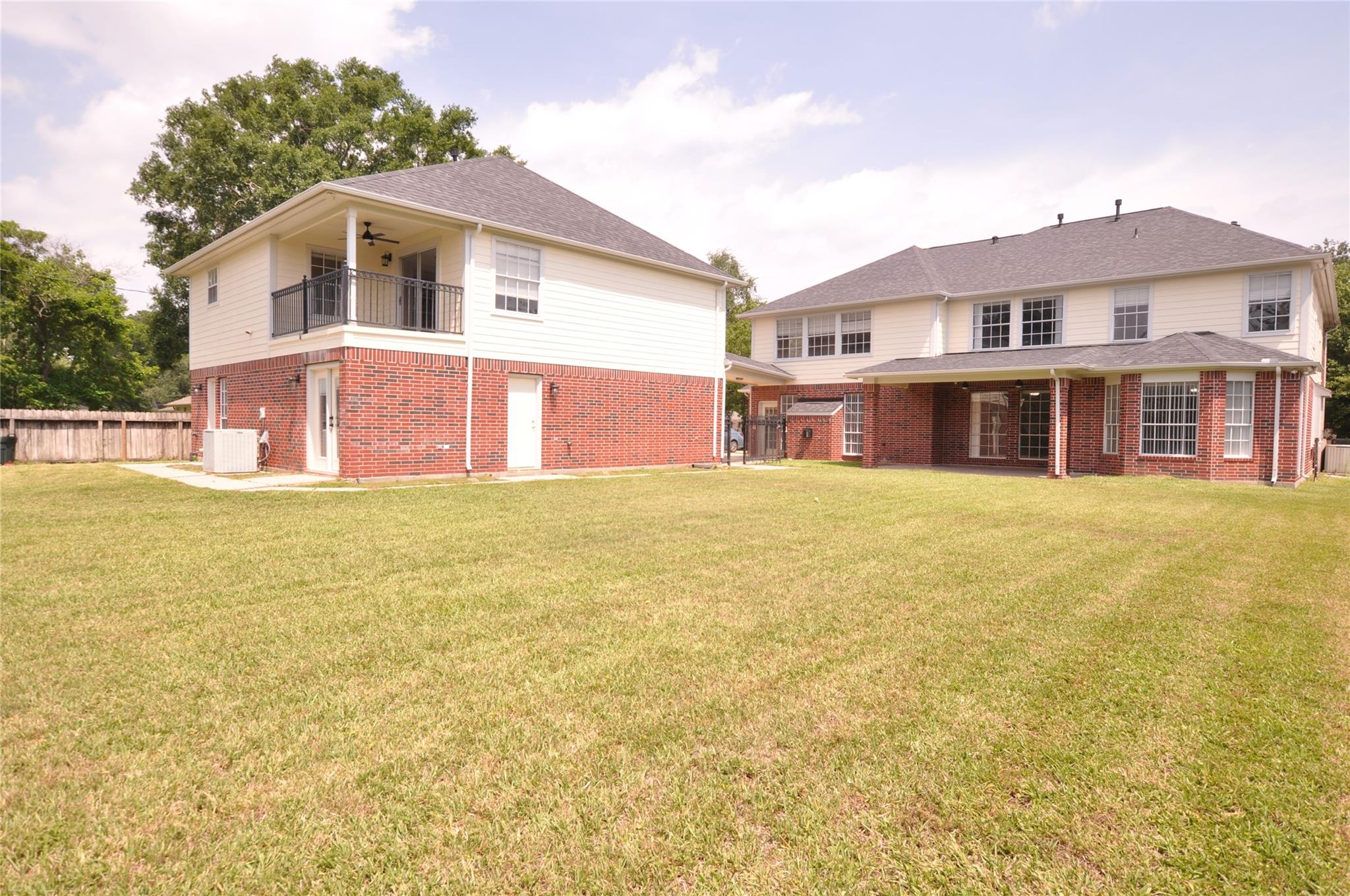 5005 Meadowlark Lane