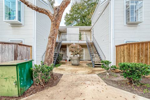 Photo of 9809 Richmond Avenue #C8, Houston, TX 77042 (MLS # 61426993) Photo of 9809 Richmond Avenue #C8, Houston, TX 77042 (MLS # 61426993)