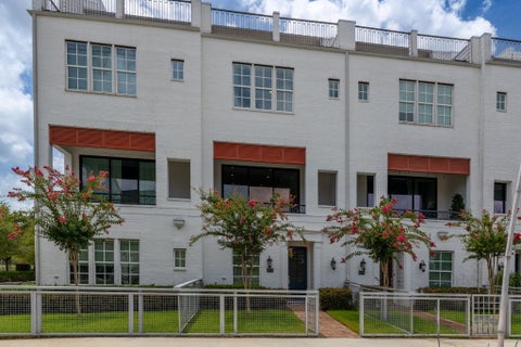 Condo For Rent - 8711 Oak Kolbe Lane<br/> Houston, TX 77080