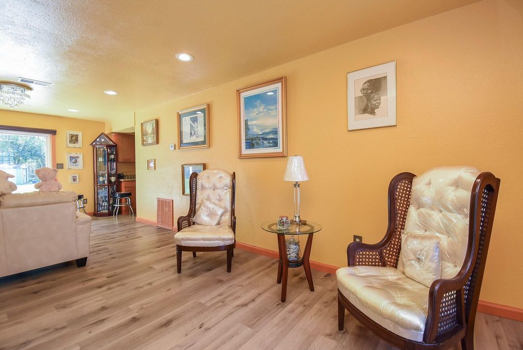 Photo of 906 Corydon Drive, Houston, TX 77336 (MLS # 50930071)