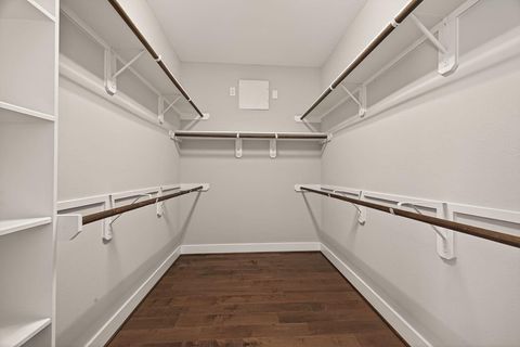 Tiny photo for 2010 Saint Charles Street, Houston, TX 77003 (MLS # 62594782)