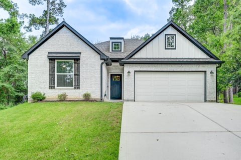 Photo of 161 Springs Edge Drive, Conroe, TX 77356 (MLS # 67629140)