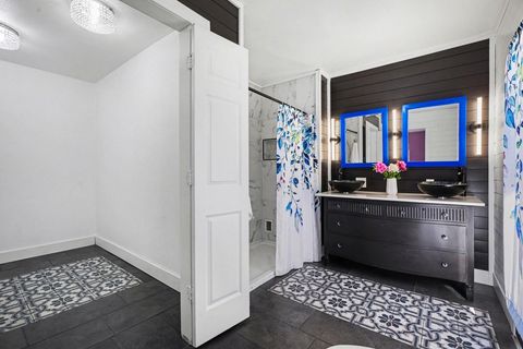 Tiny photo for 101 W Larkspur Drive, Hillcrest Village, TX 77511 (MLS # 38824874)