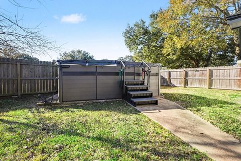 Tiny photo for 101 W Larkspur Drive, Hillcrest Village, TX 77511 (MLS # 38824874)
