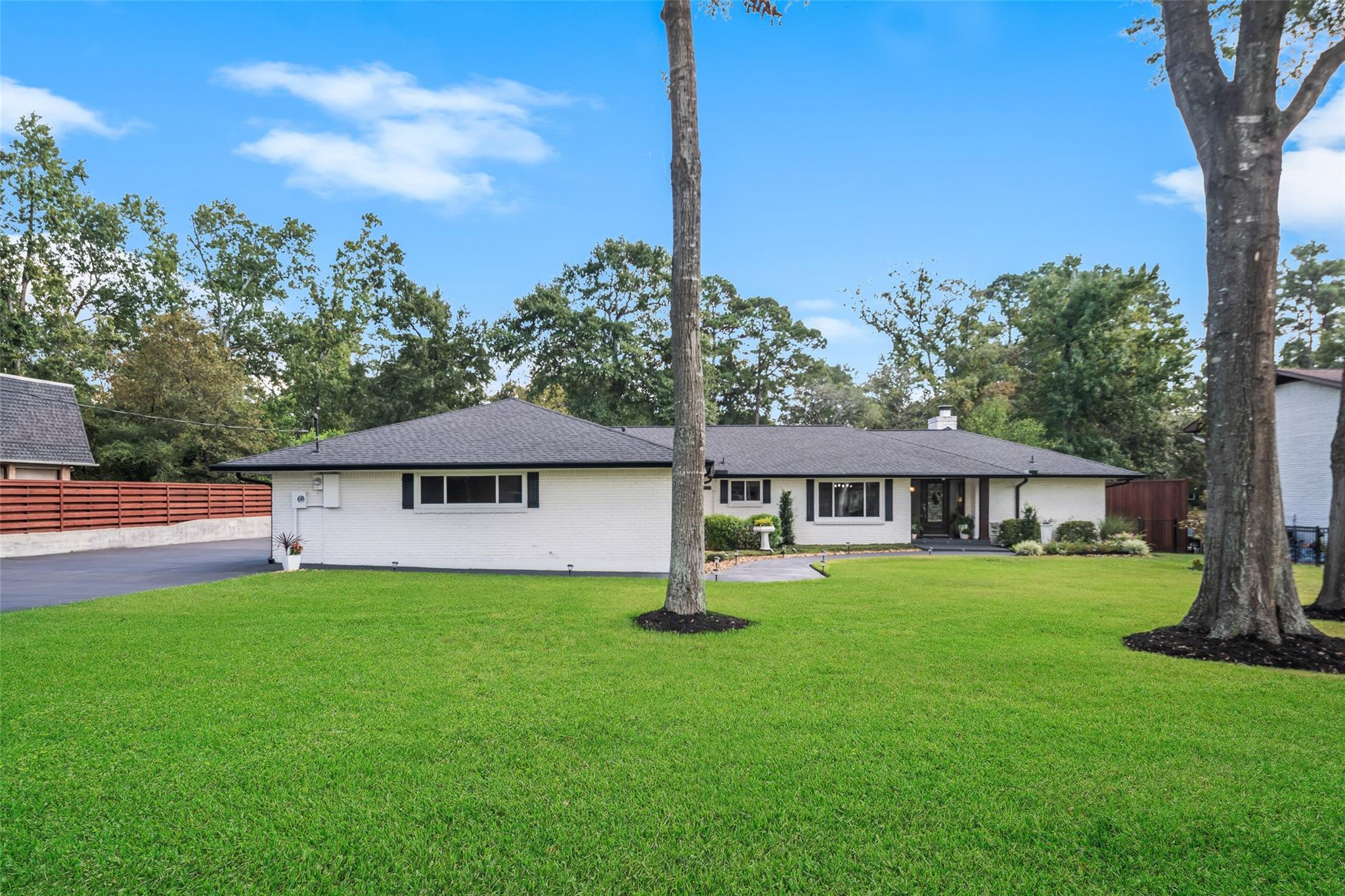23 Winged Foot Drive