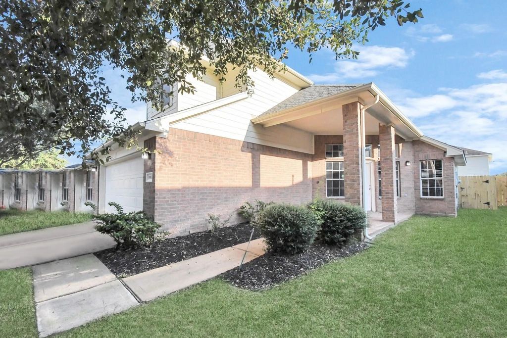 Photo of 19111 Lakota Dr Dr, Katy, TX 77449 (MLS # 81049597)