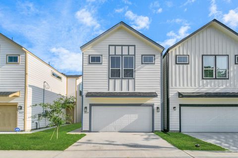 Photo of 2119 Esther Drive, Houston, TX 77088 (MLS # 50832354)