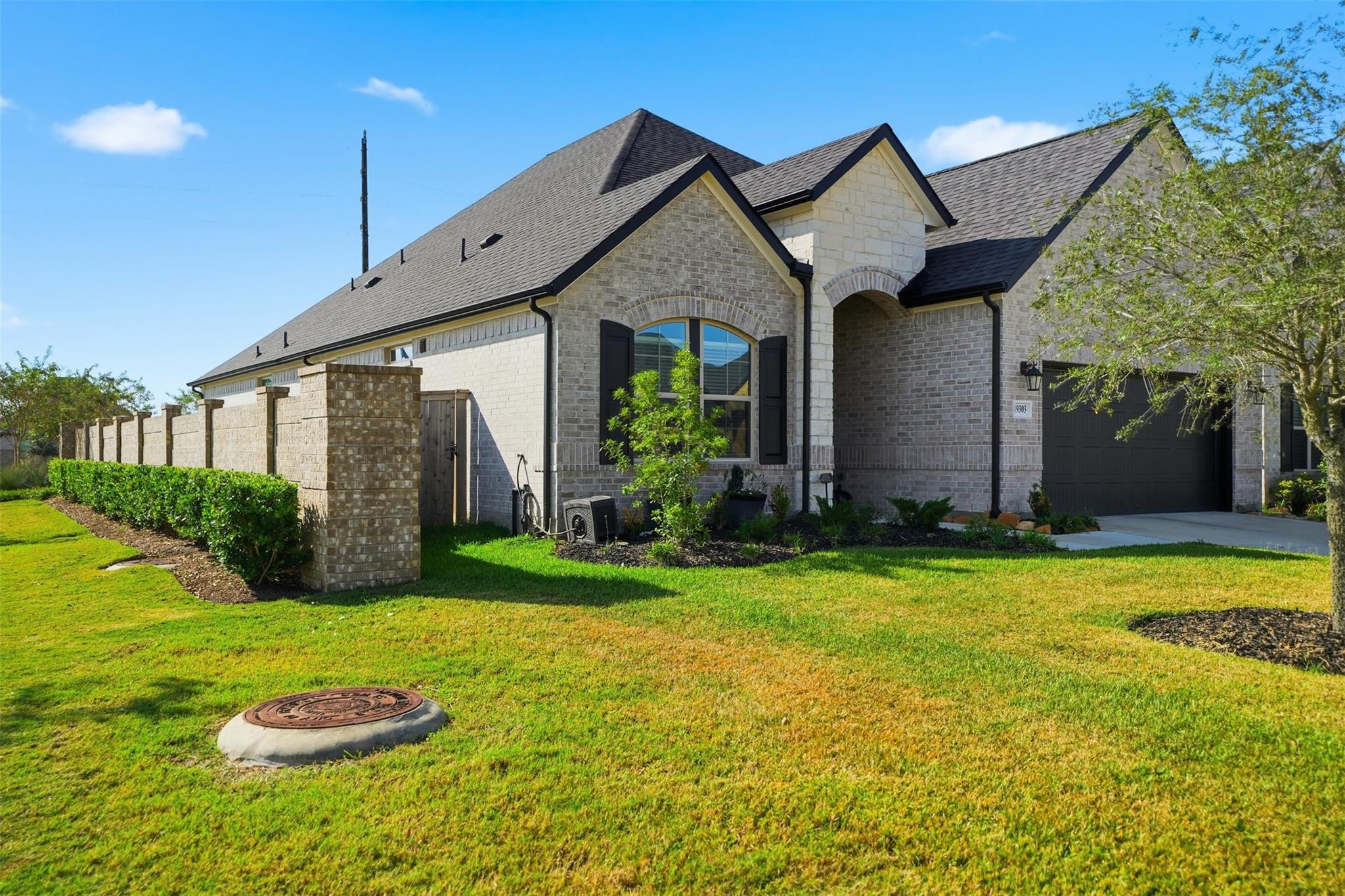 19303 Seabiscuit Stable Trail