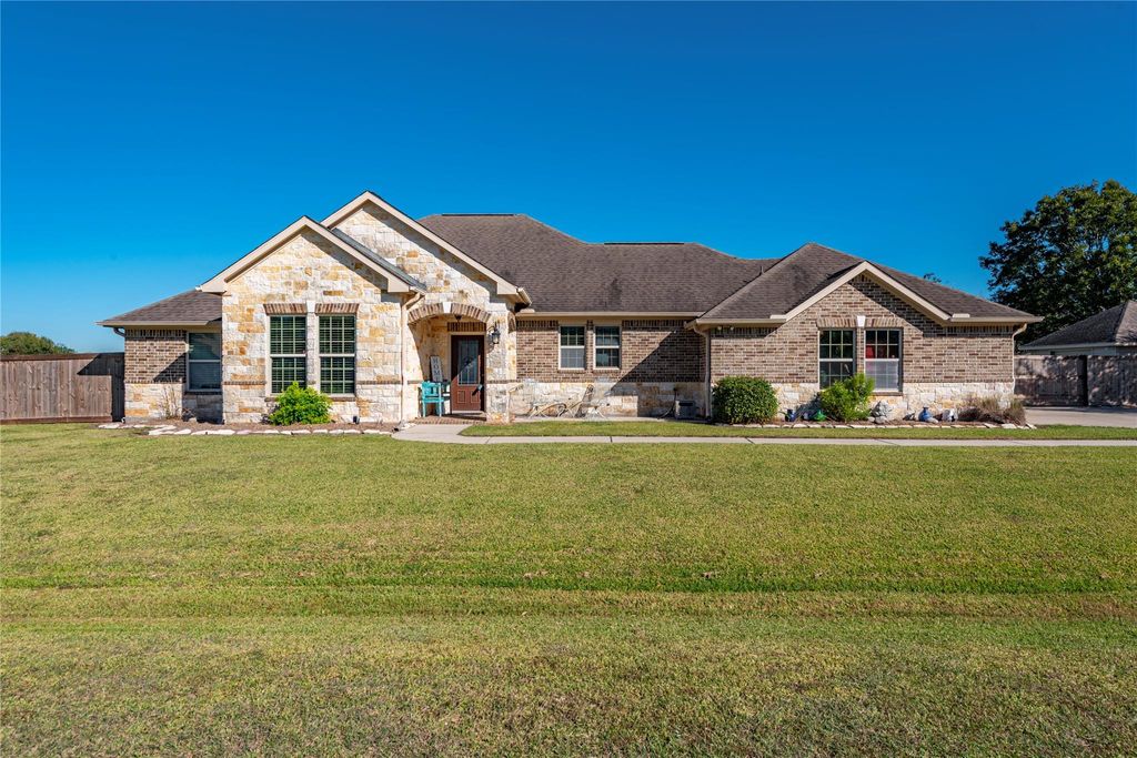 Photo of 12302 Trista Court, Santa Fe, TX 77510 (MLS # 61102866)