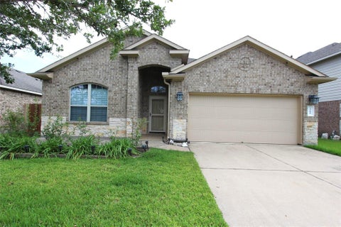 Photo of 3205 Granite Gate Lane Lane, Dickinson, TX 77539 (MLS # 88860901)