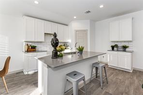 7811 Golden Rubia Lane