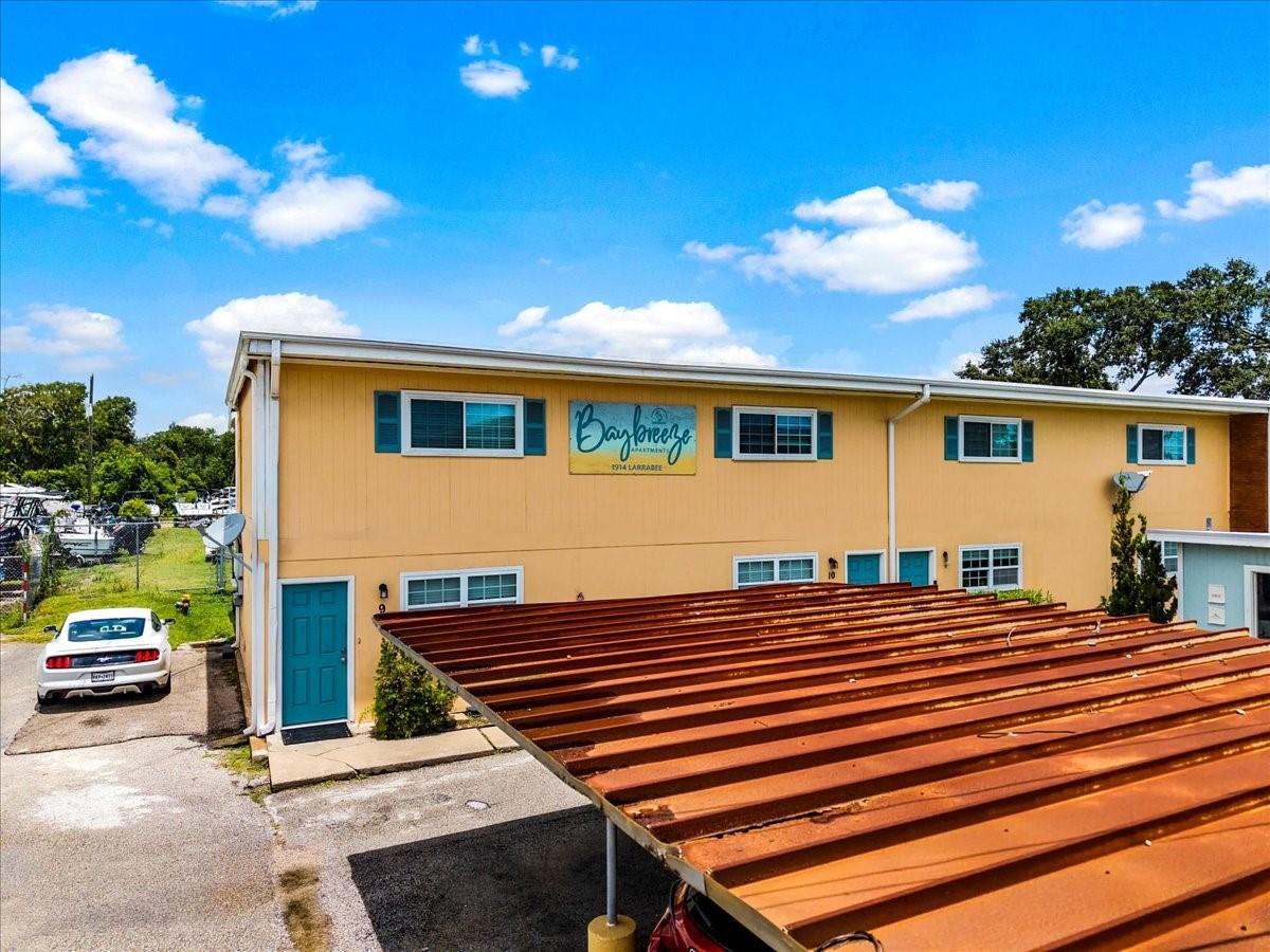 1914 Larrabee Street 1-12