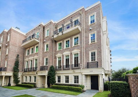 Townhouse For Sale - 2336 Welch Street<br/> Harris County, Houston, TX 77019