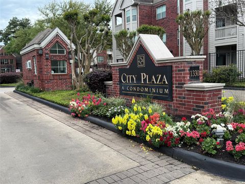 Photo of 1330 Old Spanish Trail #4210, Houston, TX 77054 (MLS # 37856381) Photo of 1330 Old Spanish Trail #4210, Houston, TX 77054 (MLS # 37856381)
