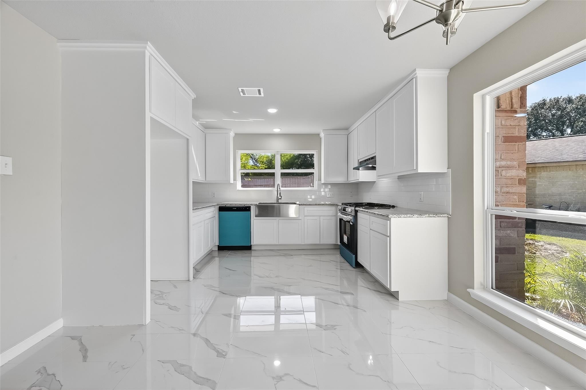 10603 Highland Woods Drive