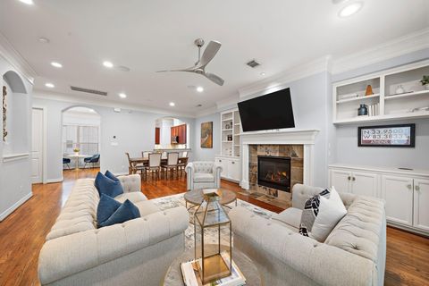 Photo of 3929 Floyd Street, Houston, TX 77007 (MLS # 62567488)