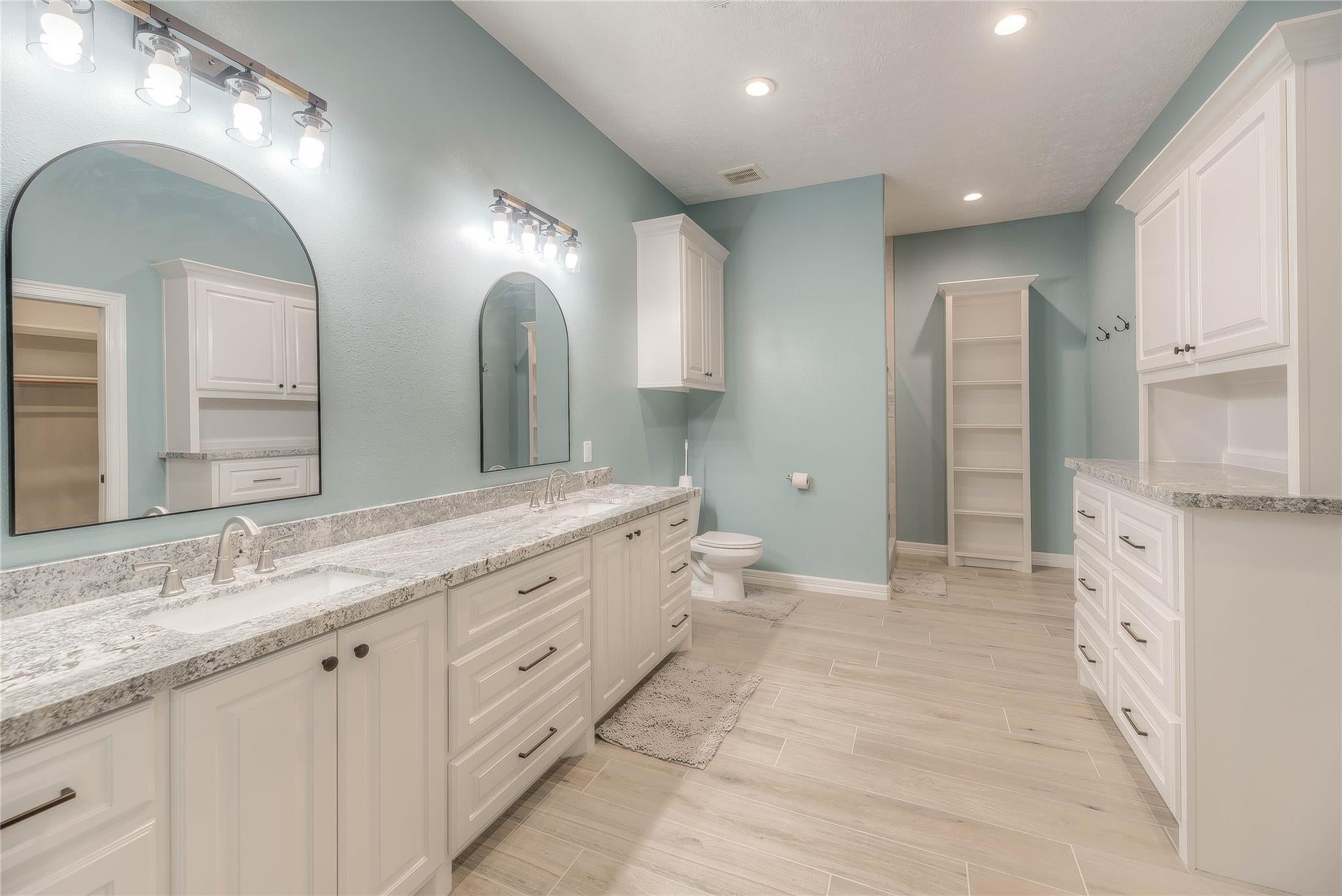8214 Farm To Market Rd 350 N, Livingston, TX, 77351, USA, 8 Bedrooms Bedrooms, ,9 BathroomsBathrooms,Residential,Active,8214 Farm To Market Rd 350 N,10269207