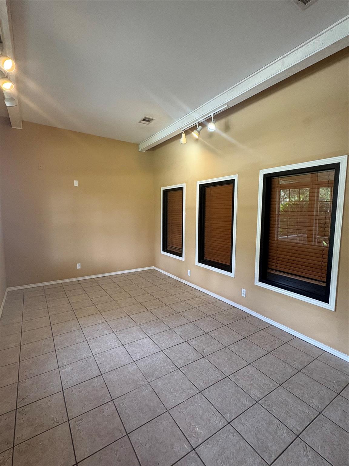 200 Gaines Street 1