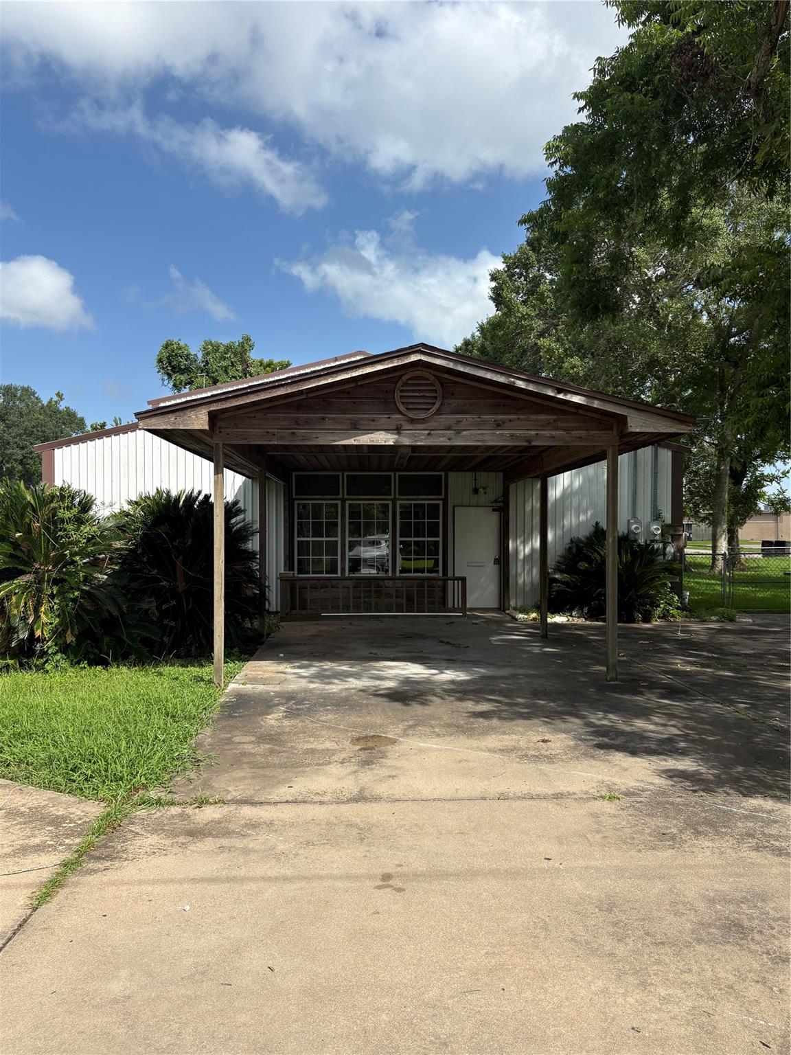 200 Gaines Street 1