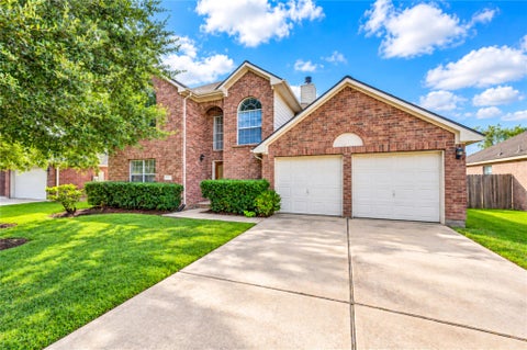 Photo of 1307 S Teal Estates Circle, Fresno, TX 77545 (MLS # 85551273)