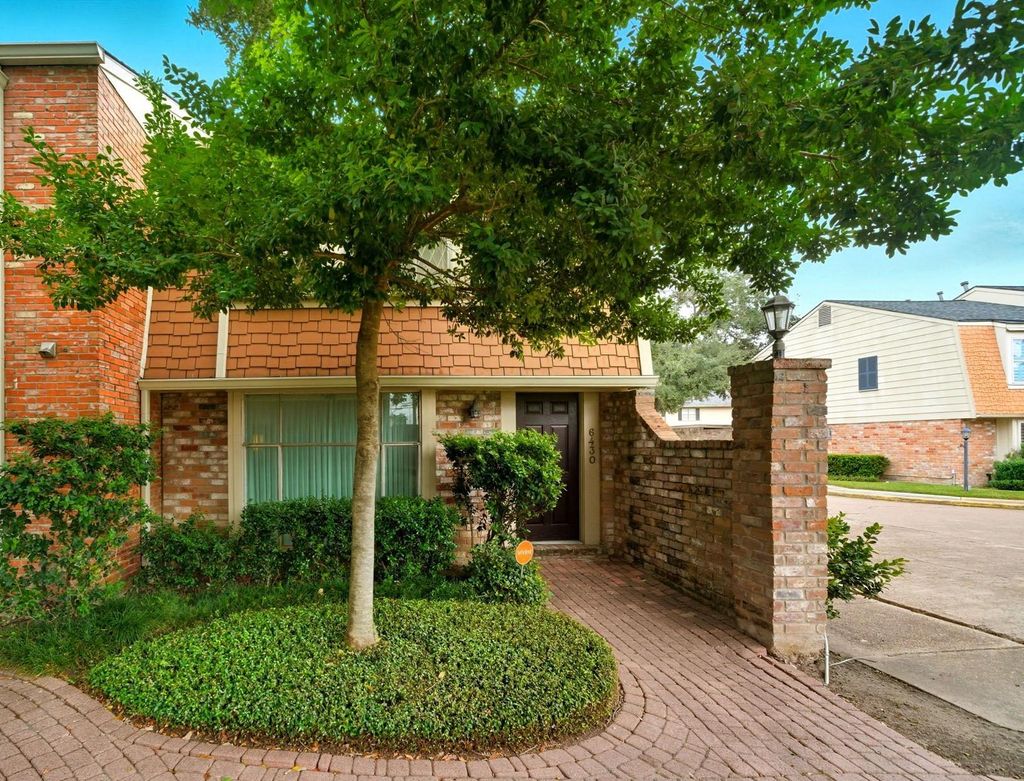 Photo of 6430 Olympia Drive #91, Houston, TX 77057 (MLS # 35581927)