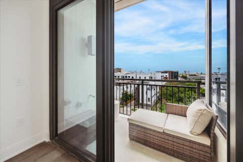 Photo of 2323 W Main Street #603, Houston, TX 77098 (MLS # 6283864)